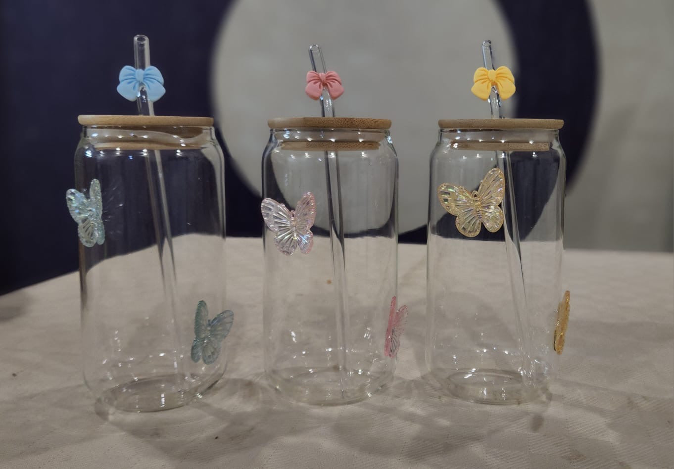 Butterfly tumbler