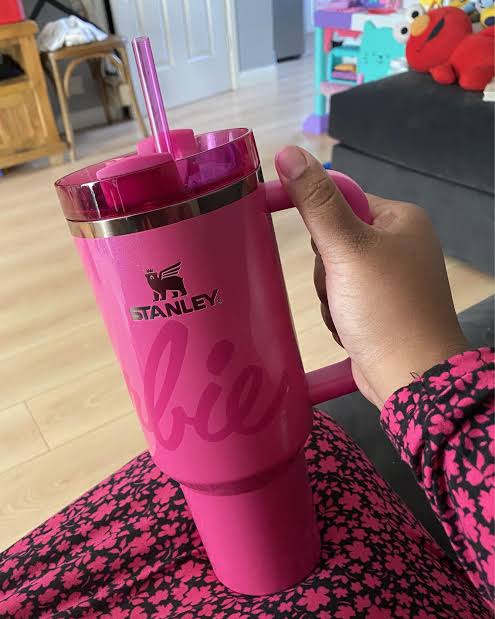 BARBIE X STANLEY DREAM QUENCHER COLLECTION
40 OZ QUENCHERS