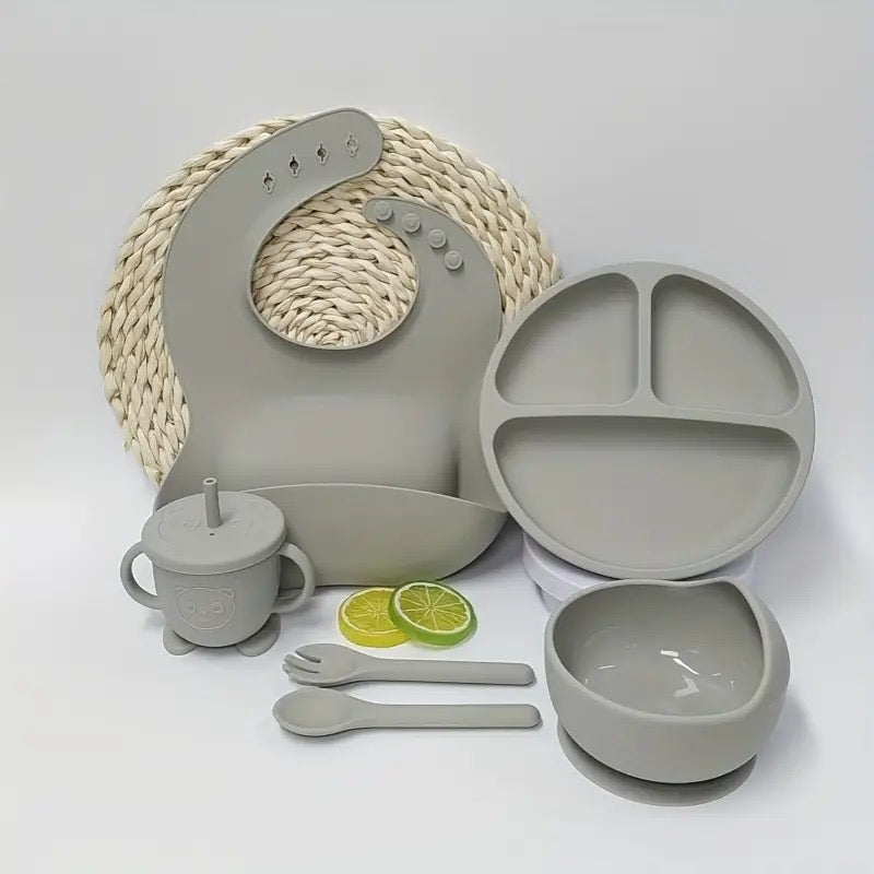 6pcs/Set BPA Free Silicone Baby Feeding Set
Sucker Bowl Dishes Plate Straw Cup Spoon Forks Baby Bib For Children’s Tableware
