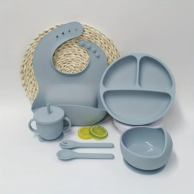 6pcs/Set BPA Free Silicone Baby Feeding Set
Sucker Bowl Dishes Plate Straw Cup Spoon Forks Baby Bib For Children’s Tableware